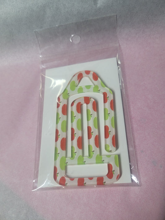 Apple 🍎 paper clip