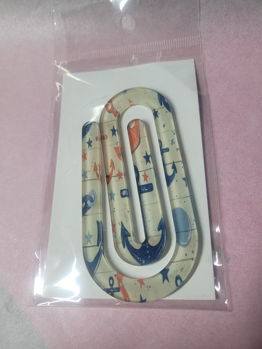 Anchor ⚓️ paper clip
